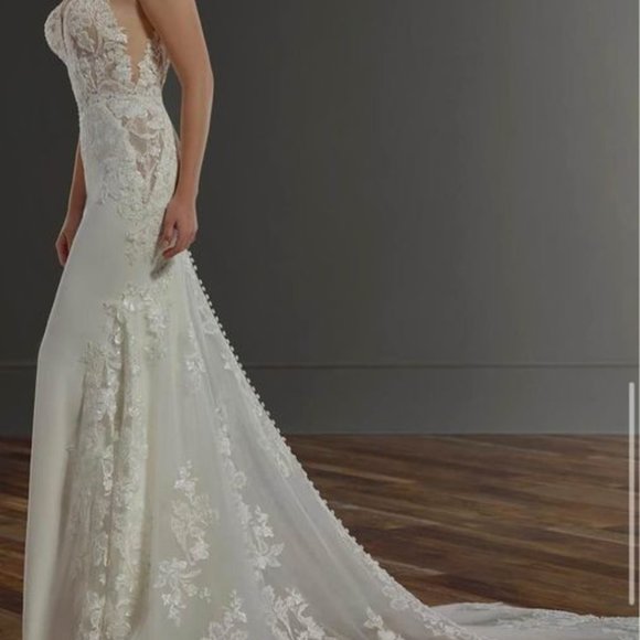 Martina Liana 1059 Wedding Dress in Ivory - Picture 7 of 11